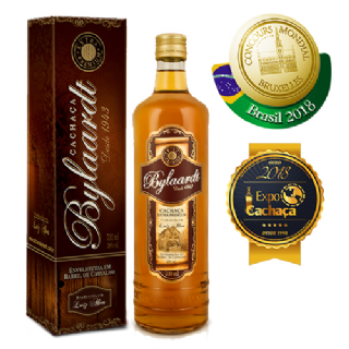 Cachaa Bylaardt Extra Premium 18 anos 700 ml